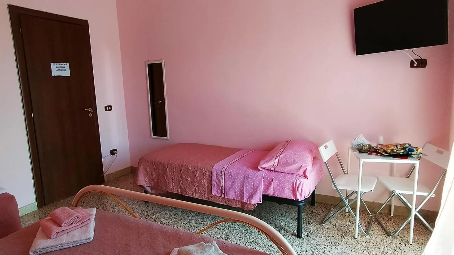 D&M21 Bed & Breakfast Naples Italy